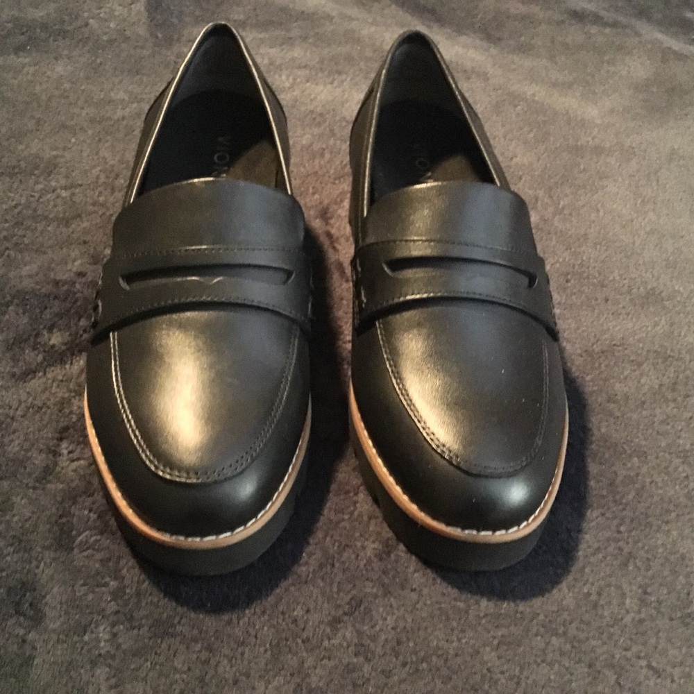 NEW Vionic Cheryl II Black Leather Penny Loafer Lug Sole Slip On Flats
